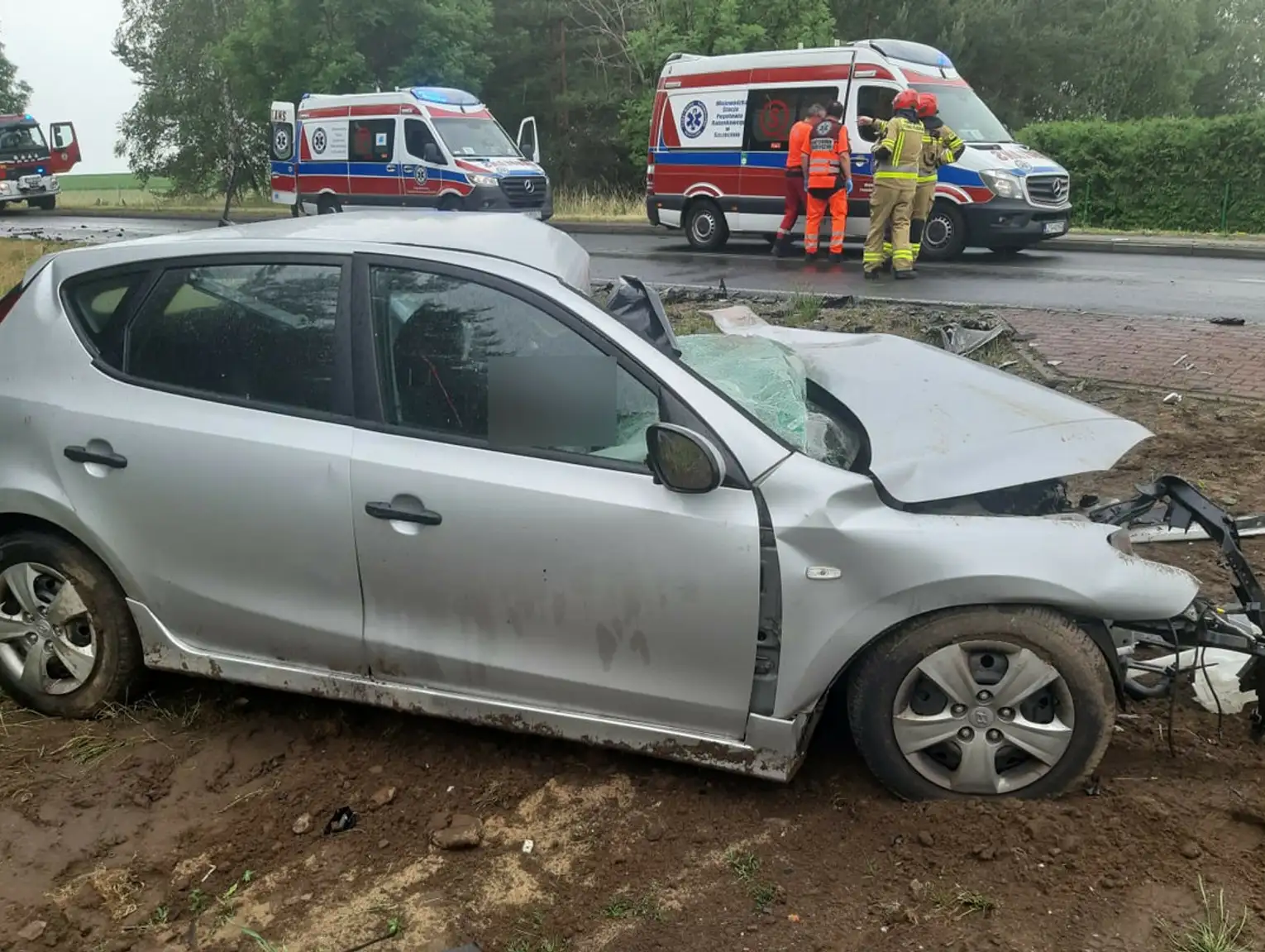 Ojciec zginął na miejscu, córki w szpitalach