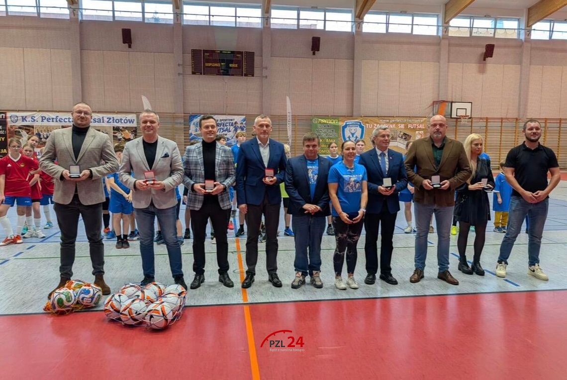 10 lat Perfecty Złotów. Tu liczą się nie pieniądze, lecz życzliwość i uśmiech 10 lat Perfecty Złotów. Tu liczą się nie pieniądze, lecz życzliwość i uśmiech