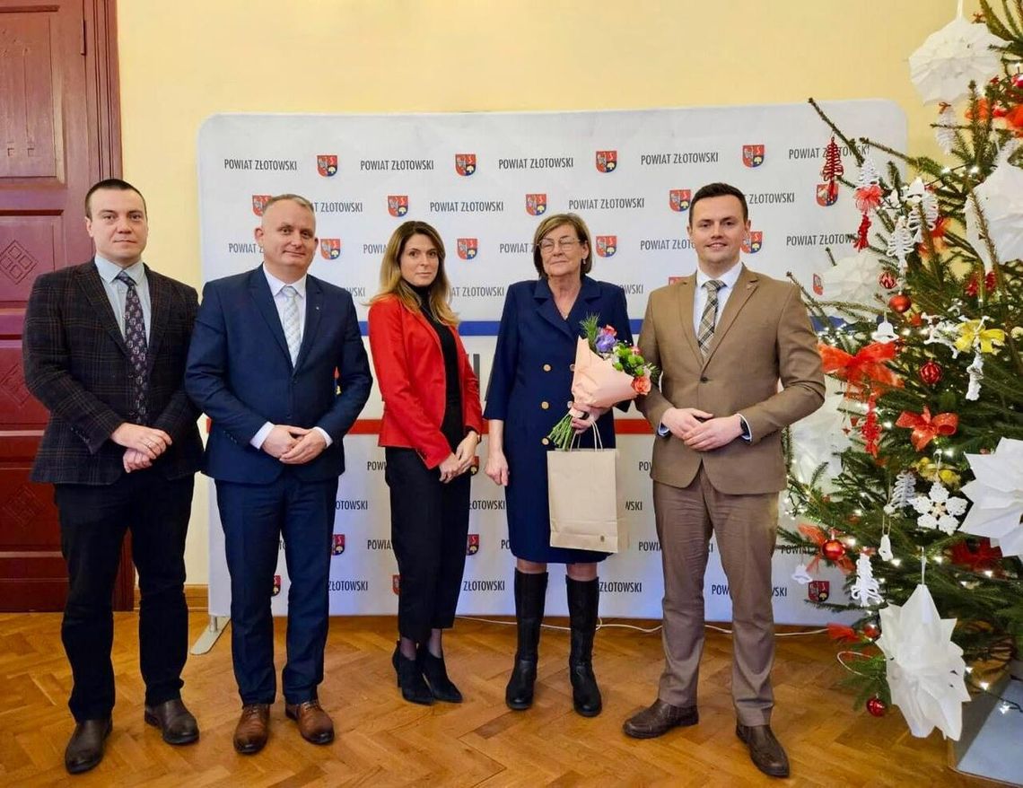25 lat serca i oddania. Podziękowanie dla Pani Dyrektor Wiesławy Skowrońskiej 25 lat serca i oddania. Podziękowanie dla Pani Dyrektor Wiesławy Skowrońskiej