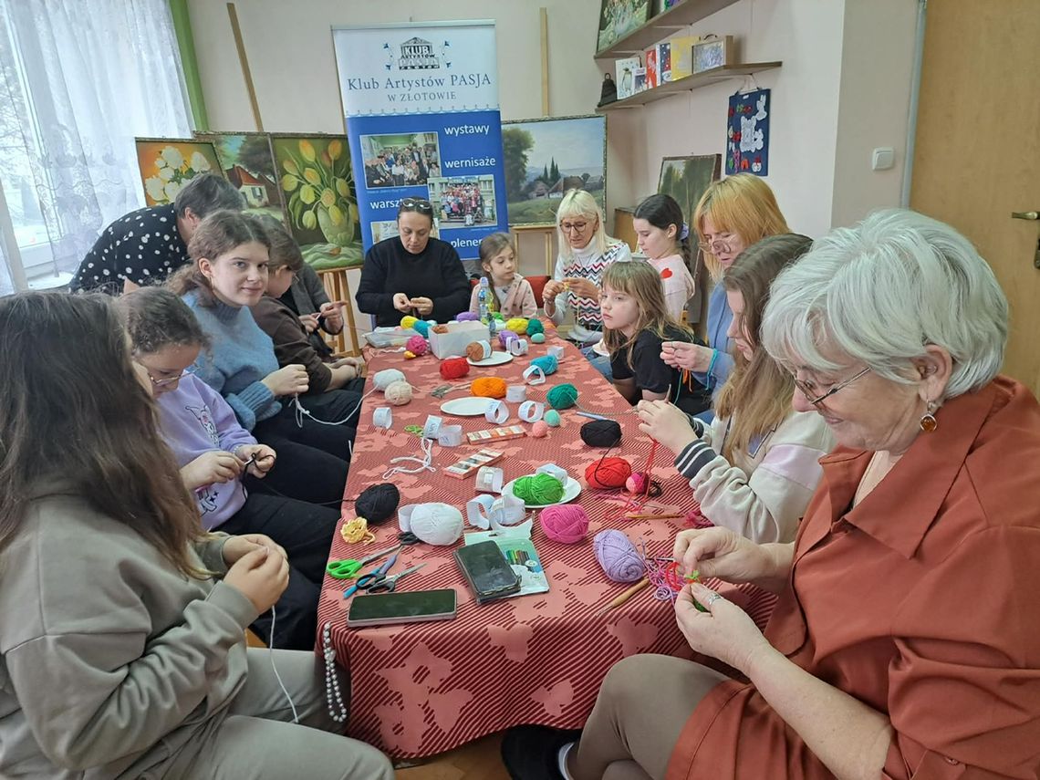 Twórcze ferie w „Galerii z Pasją”. Pierwszy tydzień warsztatów za nami Twórcze ferie w „Galerii z Pasją”. Pierwszy tydzień warsztatów za nami