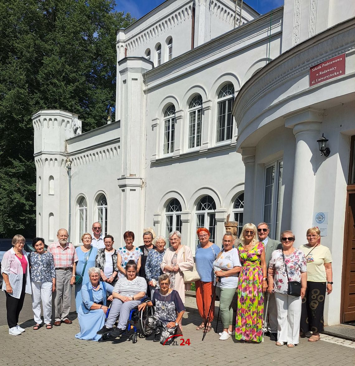 Artystyczny poniedziałek pełen pasji i inspiracji w Uniwersytecie Ludowym w Radawnicy Artystyczny poniedziałek pełen pasji i inspiracji w Uniwersytecie Ludowym w Radawnicy