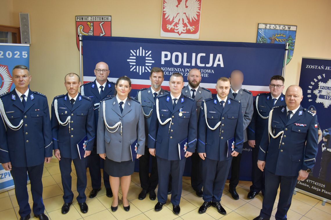 Awanse złotowskich policjantów