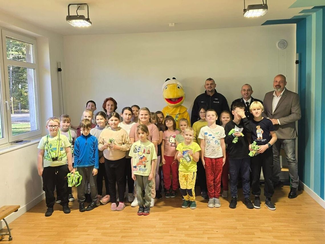 „Bezpieczny powrót do szkół” – Fundacja Bezpieczny Powiat z wizytą w Gminie Okonek „Bezpieczny powrót do szkół” – Fundacja Bezpieczny Powiat z wizytą w Gminie Okonek