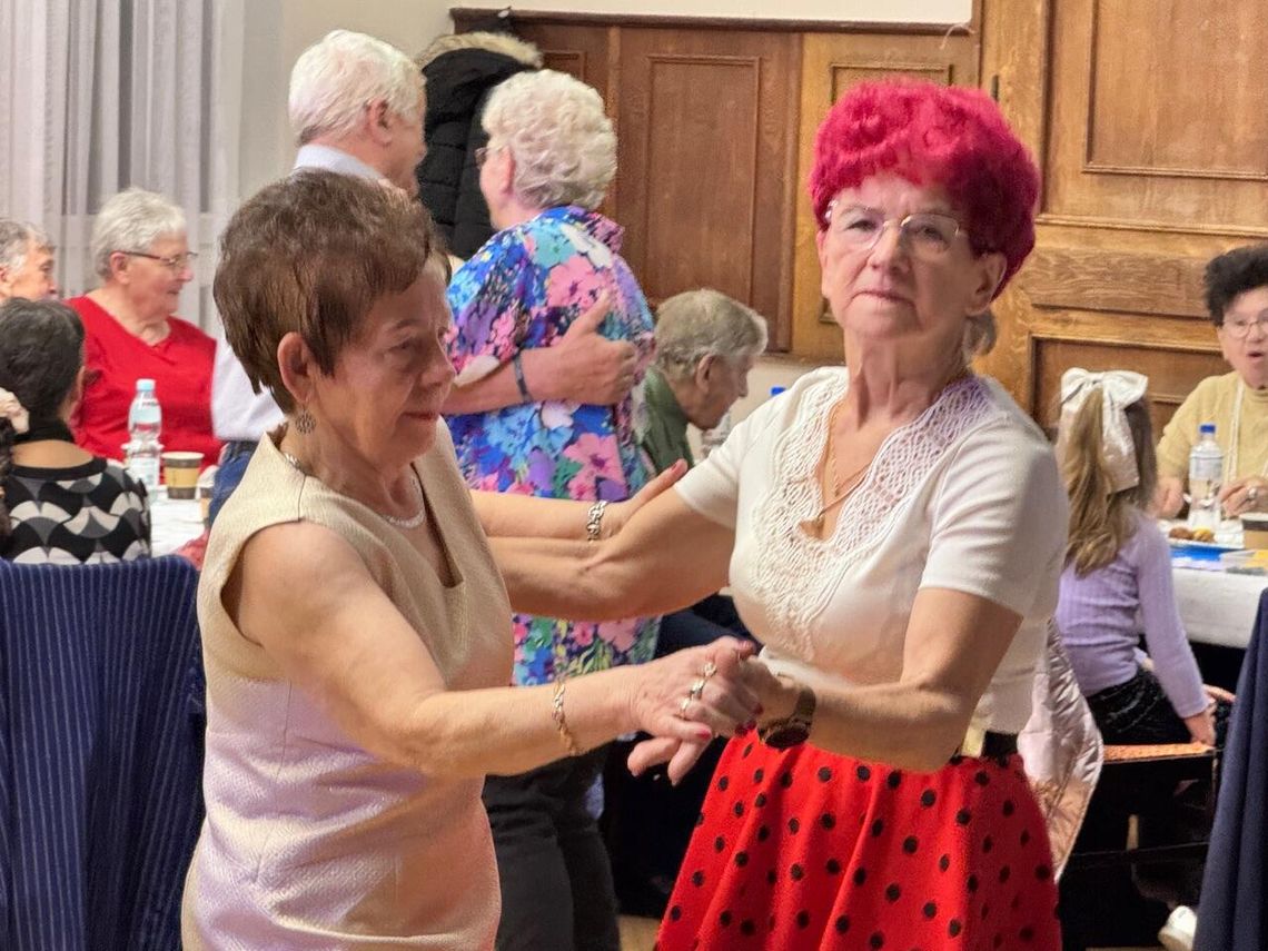 Biesiada z SM „Piast” w Złotowie – radosne świętowanie Dnia Babci i Dziadka