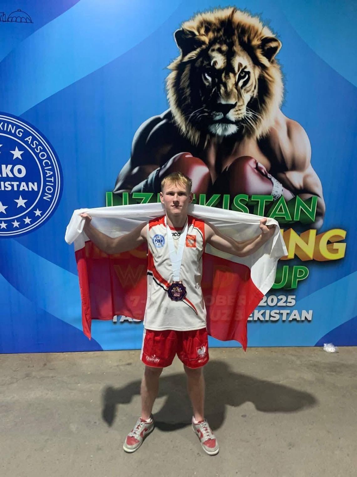 Brązowy medal Krystiana Sieka na Pucharze Świata seniorów w K1 w Uzbekistanie