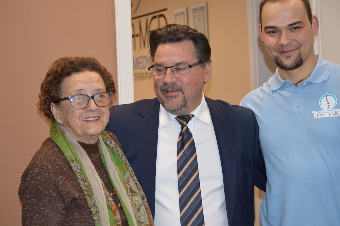Burmistrz Stefan Kitela odwiedził nowo otwarte centrum rehabilitacyjne w Krajence