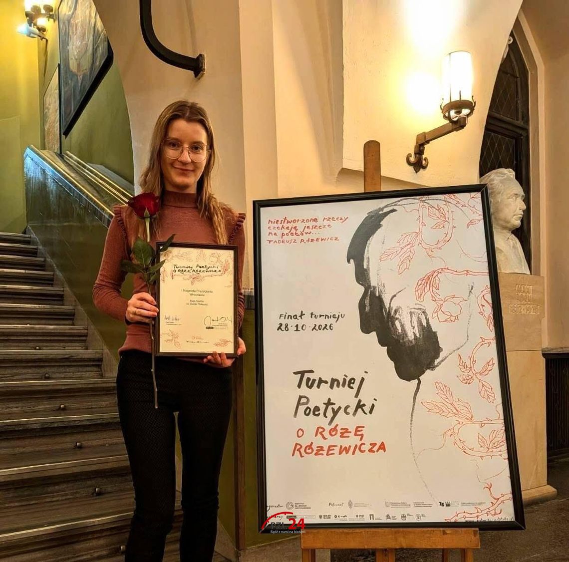 Eliza z Krajenki zdobyła główną nagrodę ogólnopolskiego konkursu poetyckiego. Jej „Tkliwość” zachwyciła jury Eliza z Krajenki zdobyła główną nagrodę ogólnopolskiego konkursu poetyckiego. Jej „Tkliwość” zachwyciła jury