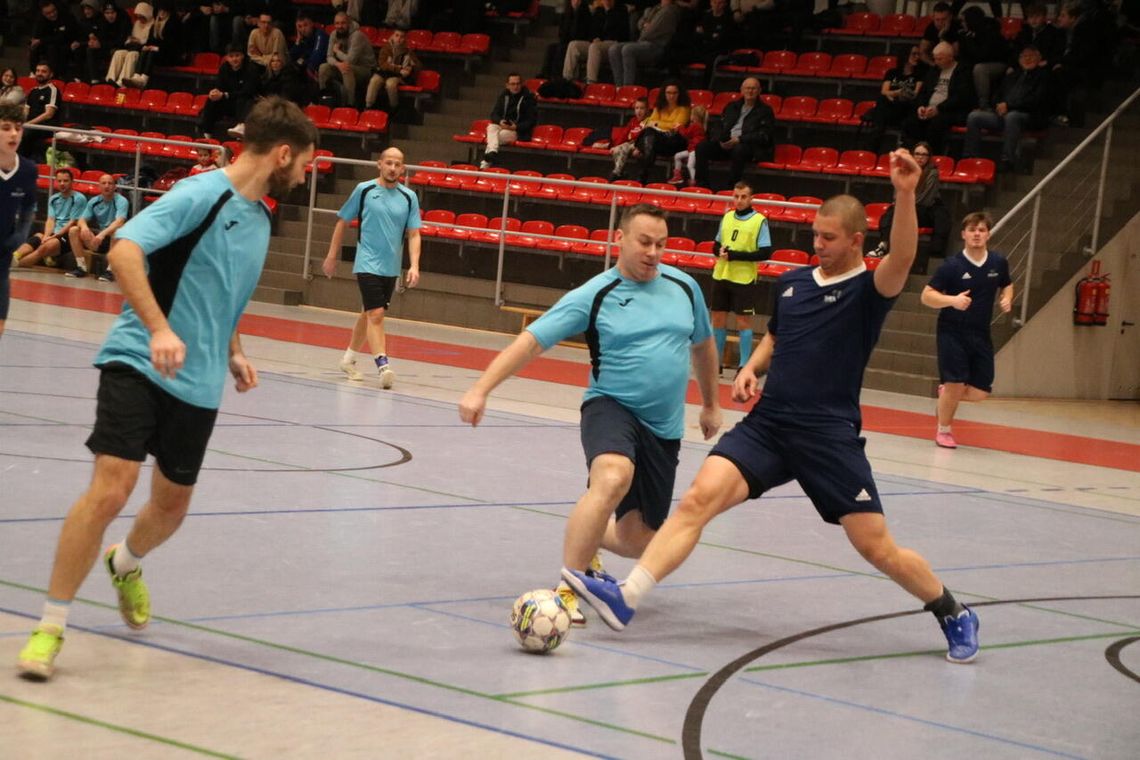 Emocjonująca 4. kolejka Złotowskiej Ligi Futsalu. Grad bramek i zacięte pojedynki