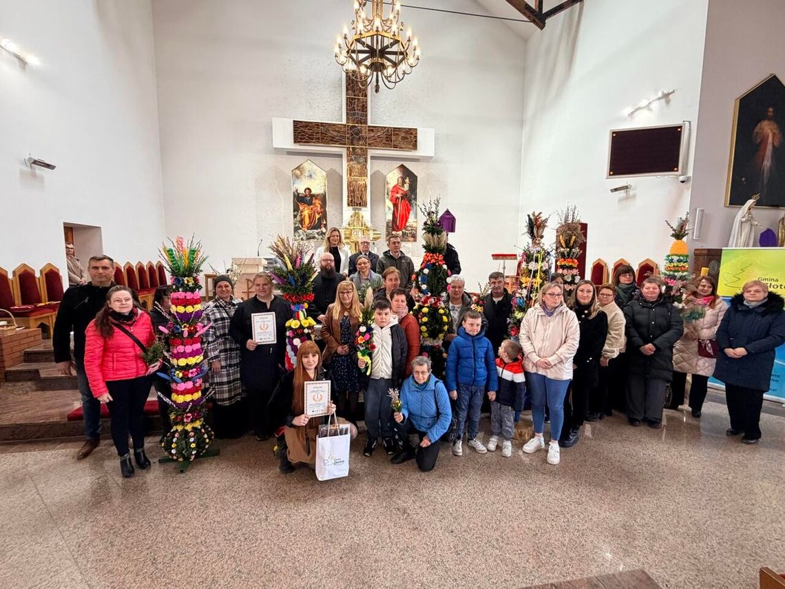Finał konkursu na tradycyjną palmę wielkanocną w Złotowie Finał konkursu na tradycyjną palmę wielkanocną w Złotowie