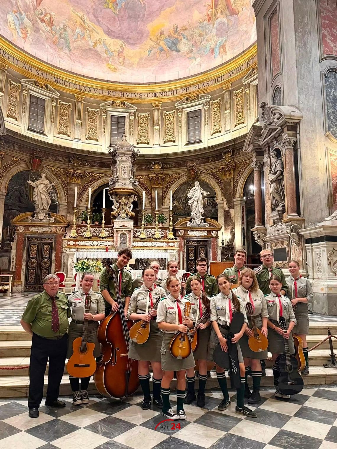 Harcerski Zespół Mandolinowy Frygi ze srebrnym medalem we Florencji
