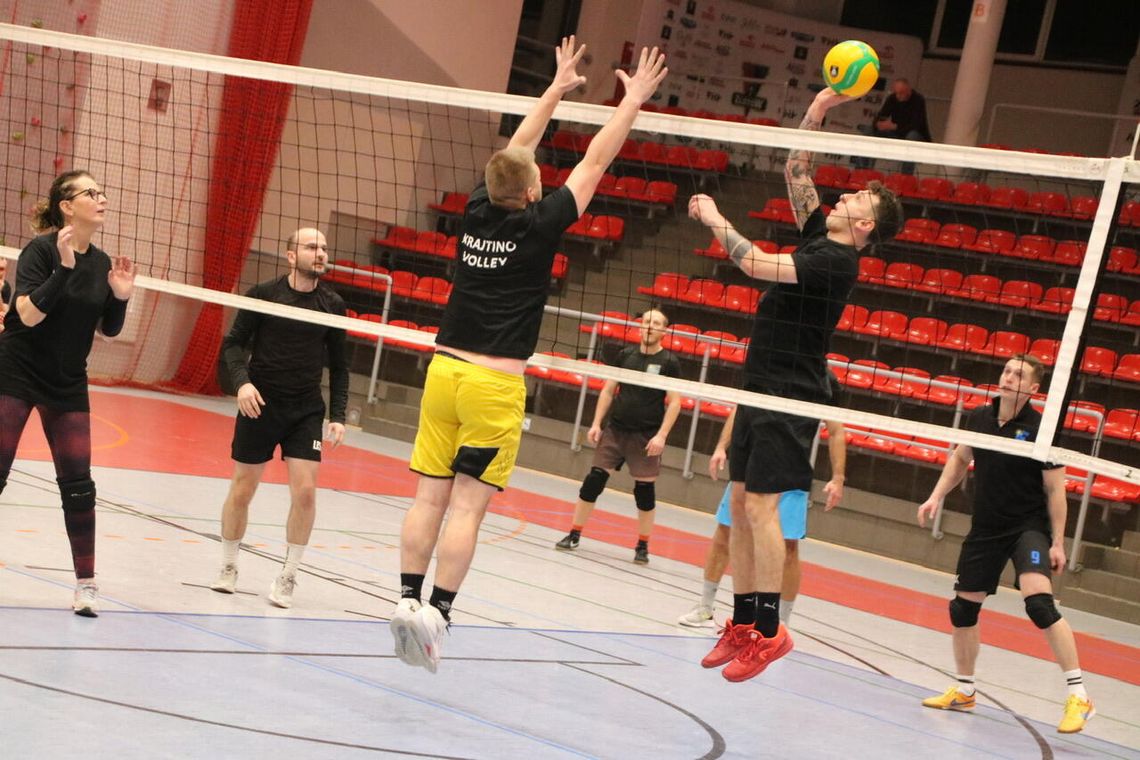 II liga ZLS wróciła na parkiet. Zabajka 2 bez punktów po starciu z Krajtino Volley II liga ZLS wróciła na parkiet. Zabajka 2 bez punktów po starciu z Krajtino Volley