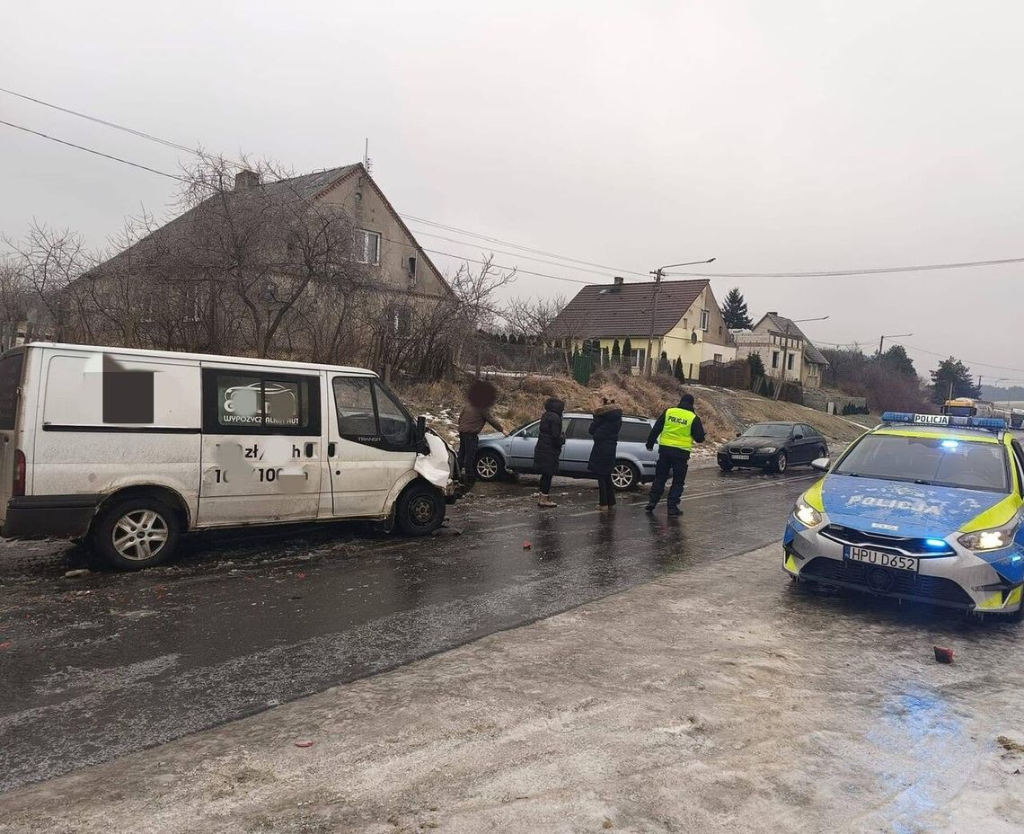 Intensywna doba dla służb. Dominowały zgłoszenia drogowe Intensywna doba dla służb. Dominowały zgłoszenia drogowe