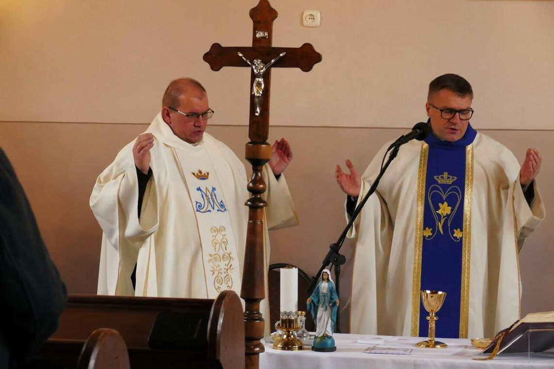 Kościół w Debrznie Wsi ponownie otwarty – świątynia w nowym blasku Kościół w Debrznie Wsi ponownie otwarty – świątynia w nowym blasku