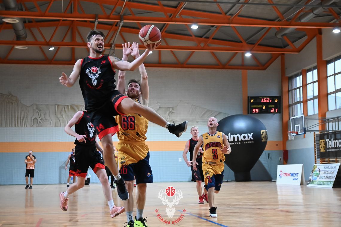 Krajna Basket rozpoczęła sezon od zwycięstwa. OLD TIMES Człuchów pokonani 52:34 Krajna Basket rozpoczęła sezon od zwycięstwa. OLD TIMES Człuchów pokonani 52:34