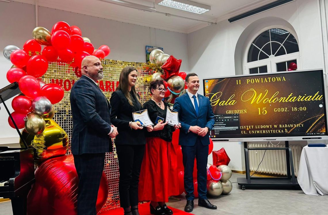 Ludzie, którzy zmieniają powiat. II Powiatowa Gala Wolontariatu w Radawnicy Ludzie, którzy zmieniają powiat. II Powiatowa Gala Wolontariatu w Radawnicy