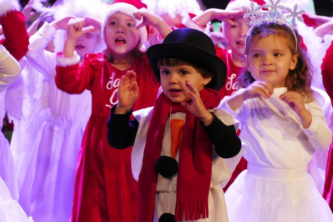 Małe serca, wielkie emocje. Świąteczny koncert przedszkolaków w Lipce