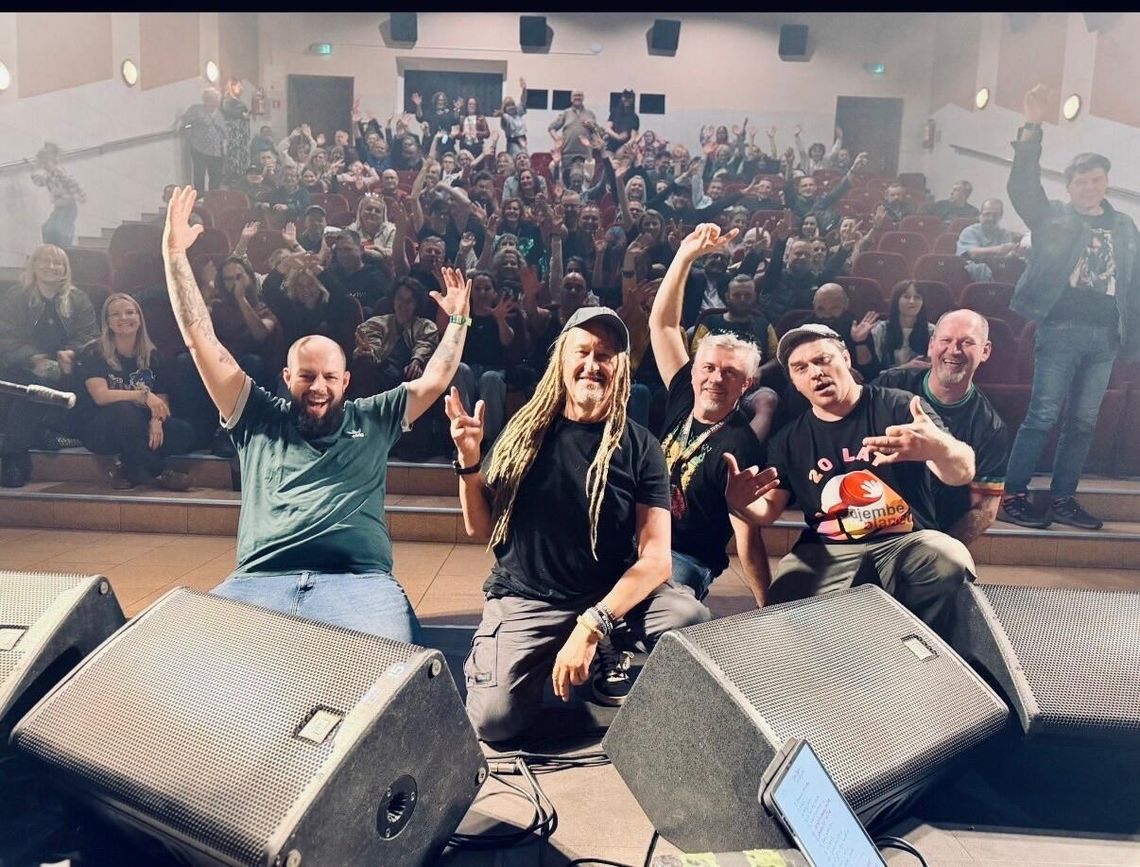 Maleo Acoustic Duo porwał publiczność w Złotowskim Domu Kultury