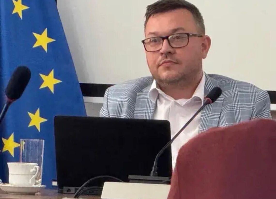 Mandat Tomasza Kopinke wygaszony po interwencji wojewody. Decyzja zapadła podczas nadzwyczajnej sesji