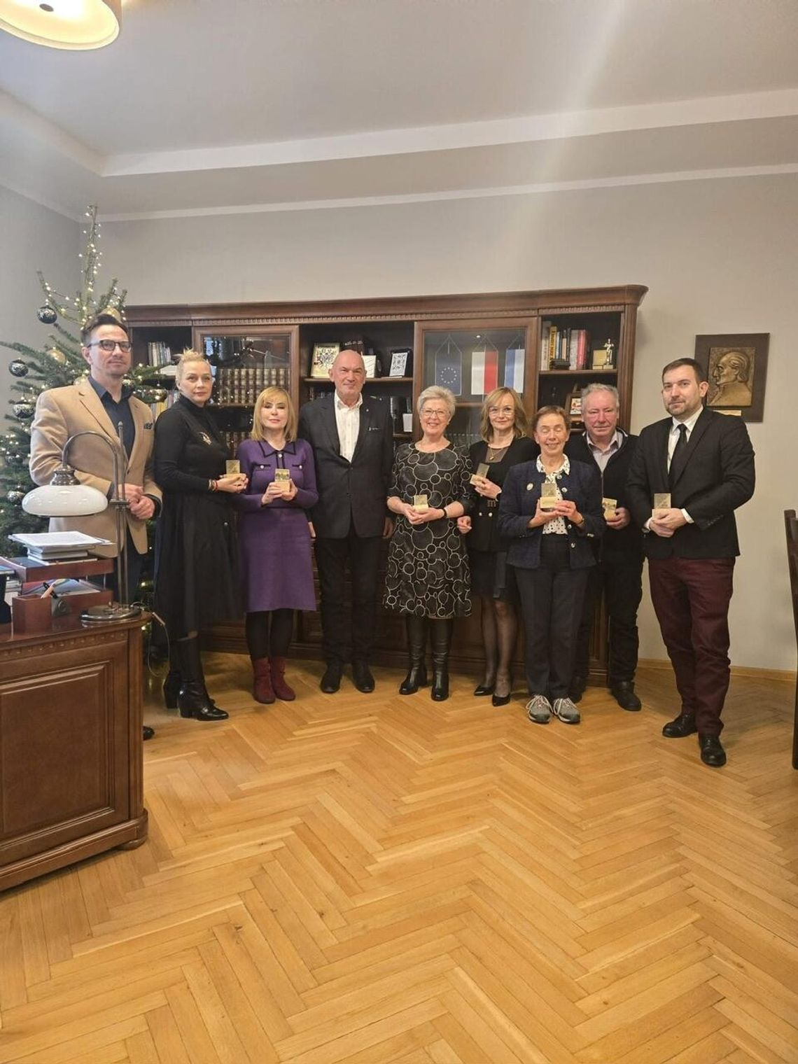 Medal Jubileuszowy dla dr Jolanty Koniecznej – wyjątkowe wyróżnienie dla Pielęgniarki Naczelnej złotowskiego szpitala Medal Jubileuszowy dla dr Jolanty Koniecznej – wyjątkowe wyróżnienie dla Pielęgniarki Naczelnej złotowskiego szpitala