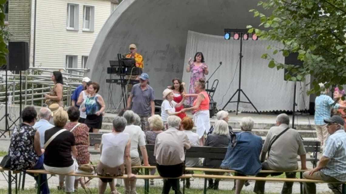 Mini Max w złotowskiej Muszli Koncertowej – muzyczne popołudnie w Parku Miejskim