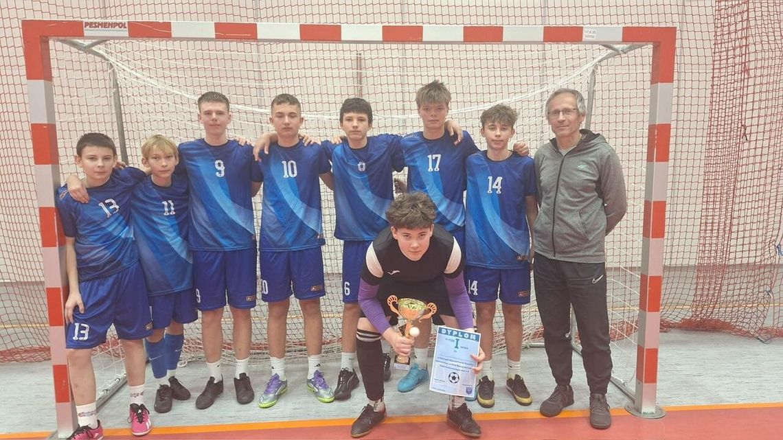 Mistrzostwa Powiatu Złotowskiego w Futsalu dla uczniów klas 7–8 rozstrzygnięte Mistrzostwa Powiatu Złotowskiego w Futsalu dla uczniów klas 7–8 rozstrzygnięte