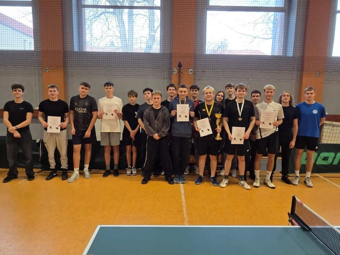 Mistrzostwa Szkoły Tenisa Stołowego z okazji 80-lecia I LO w Złotowie – sportowe emocje na najwyższym poziomie Mistrzostwa Szkoły Tenisa Stołowego z okazji 80-lecia I LO w Złotowie – sportowe emocje na najwyższym poziomie