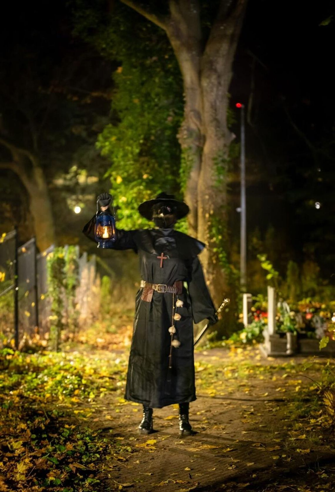 Mroczny spacer po cmentarzach w Złotowie Mroczny spacer po cmentarzach w Złotowie