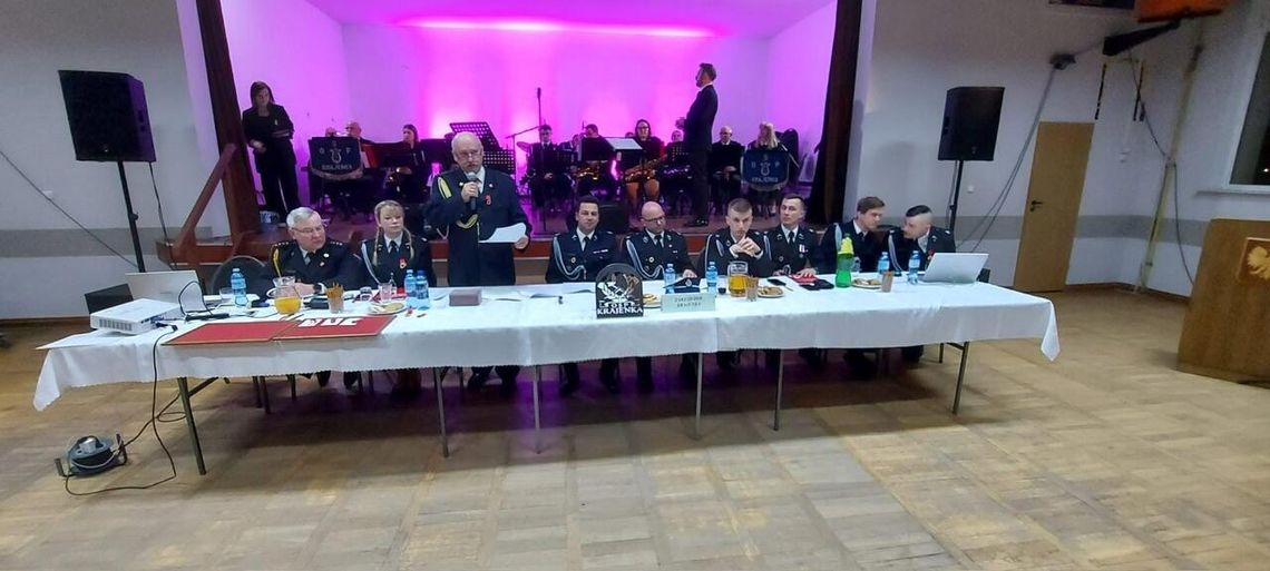 Nowe władze, podsumowania i ślubowania – ważne zebranie OSP Krajenka