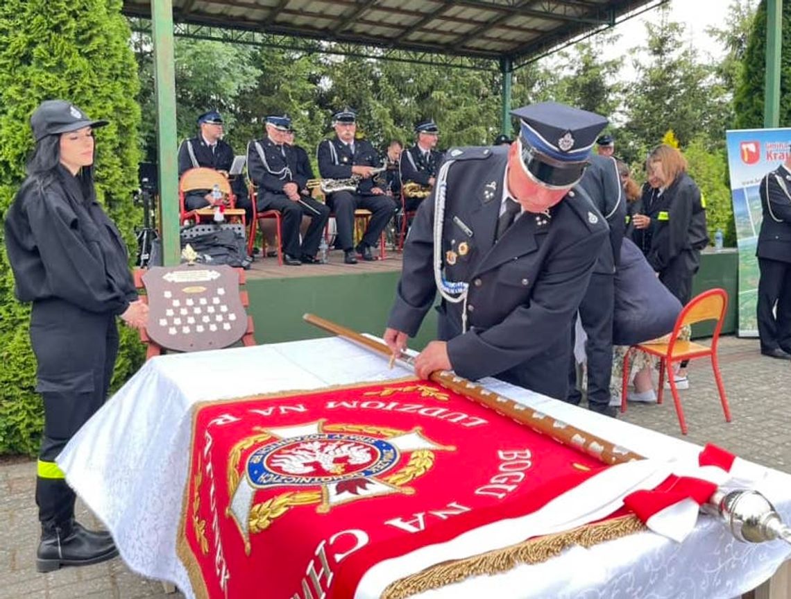 Nowy Sztandar i garaż dla OSP Śmiardowo Krajeńskie