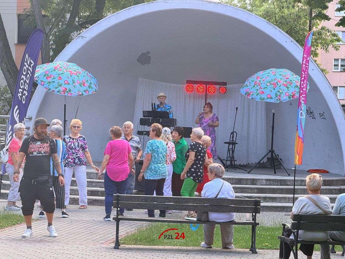 Parkowe powitanie lata w złotowskiej muszelce Parkowe powitanie lata w złotowskiej muszelce