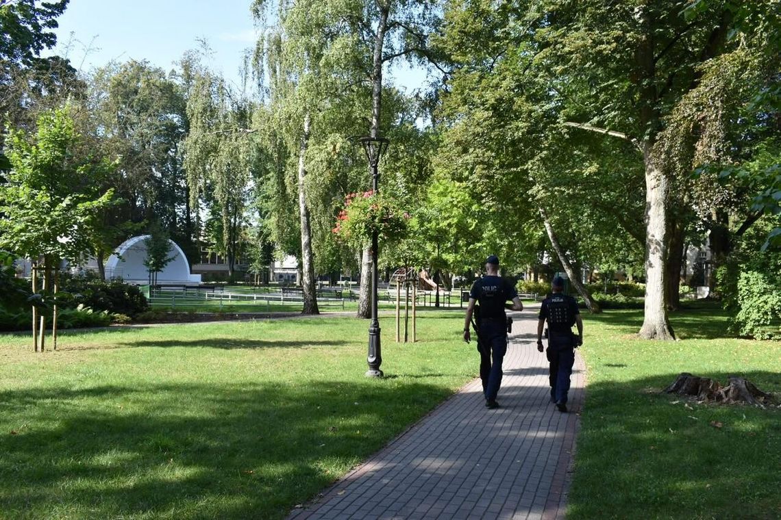 Piesze patrole policji znów na ulicach Złotowa