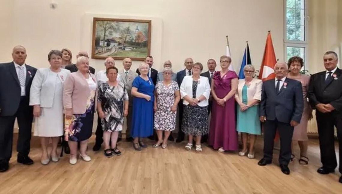 Pół wieku razem. Złote Gody w Krajence – wyjątkowe odznaczenia dla małżeństw Pół wieku razem. Złote Gody w Krajence – wyjątkowe odznaczenia dla małżeństw