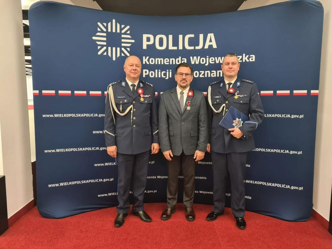 Policjanci świętują 107. rocznicę odzyskania niepodległości. Wyróżnienia także dla funkcjonariuszy i samorządowców z naszego regionu Policjanci świętują 107. rocznicę odzyskania niepodległości. Wyróżnienia także dla funkcjonariuszy i samorządowców z naszego regionu
