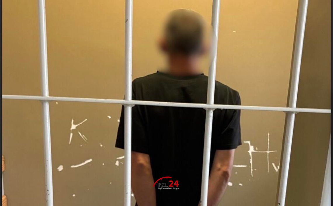 Policjanci zatrzymali 44-letniego podpalacza. Mężczyzna trafił do aresztu Policjanci zatrzymali 44-letniego podpalacza. Mężczyzna trafił do aresztu