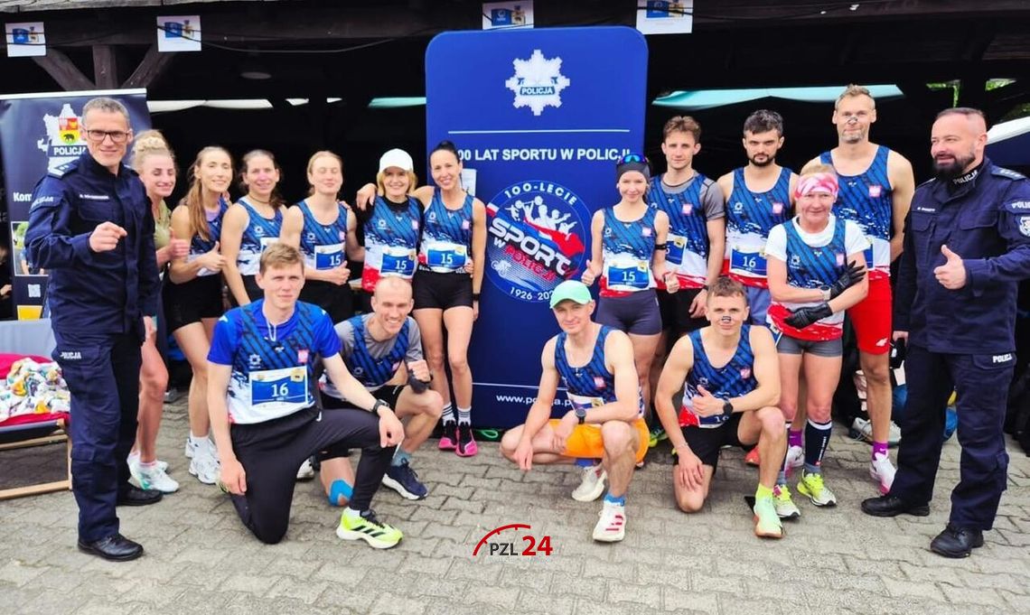 Policjanci ze Złotowa na podium 24-godzinnego Rawickiego Festiwalu Sportu