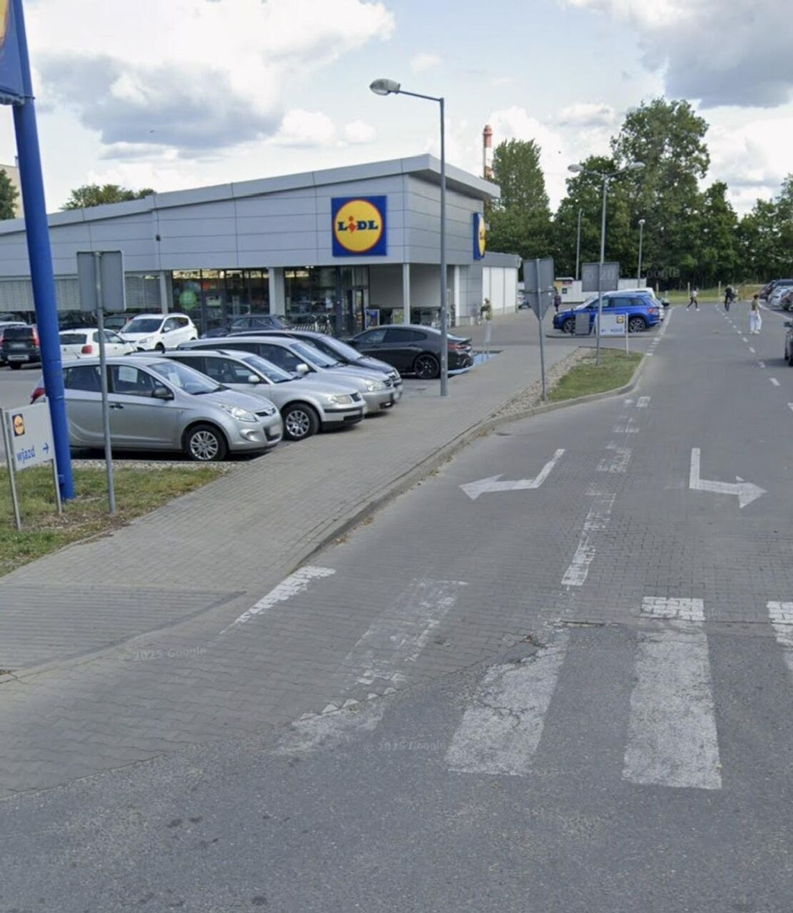 Potrącenie 17-latka na przejściu dla pieszych przy ul. Norwida w Złotowie Potrącenie 17-latka na przejściu dla pieszych przy ul. Norwida w Złotowie