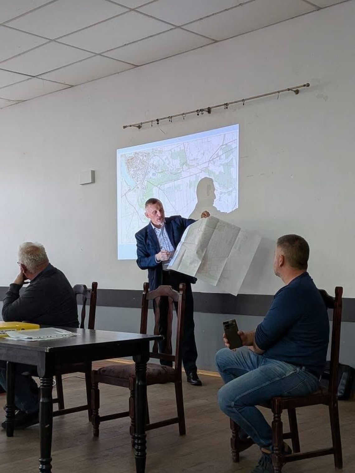 Spotkanie w Świętej w sprawie linii wysokiego napięcia 110 kV