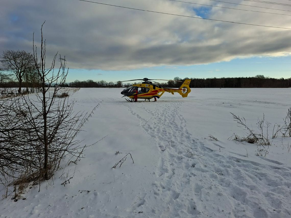 Strażacy ruszyli z pomocą. Interwencja z udziałem śmigłowca LPR