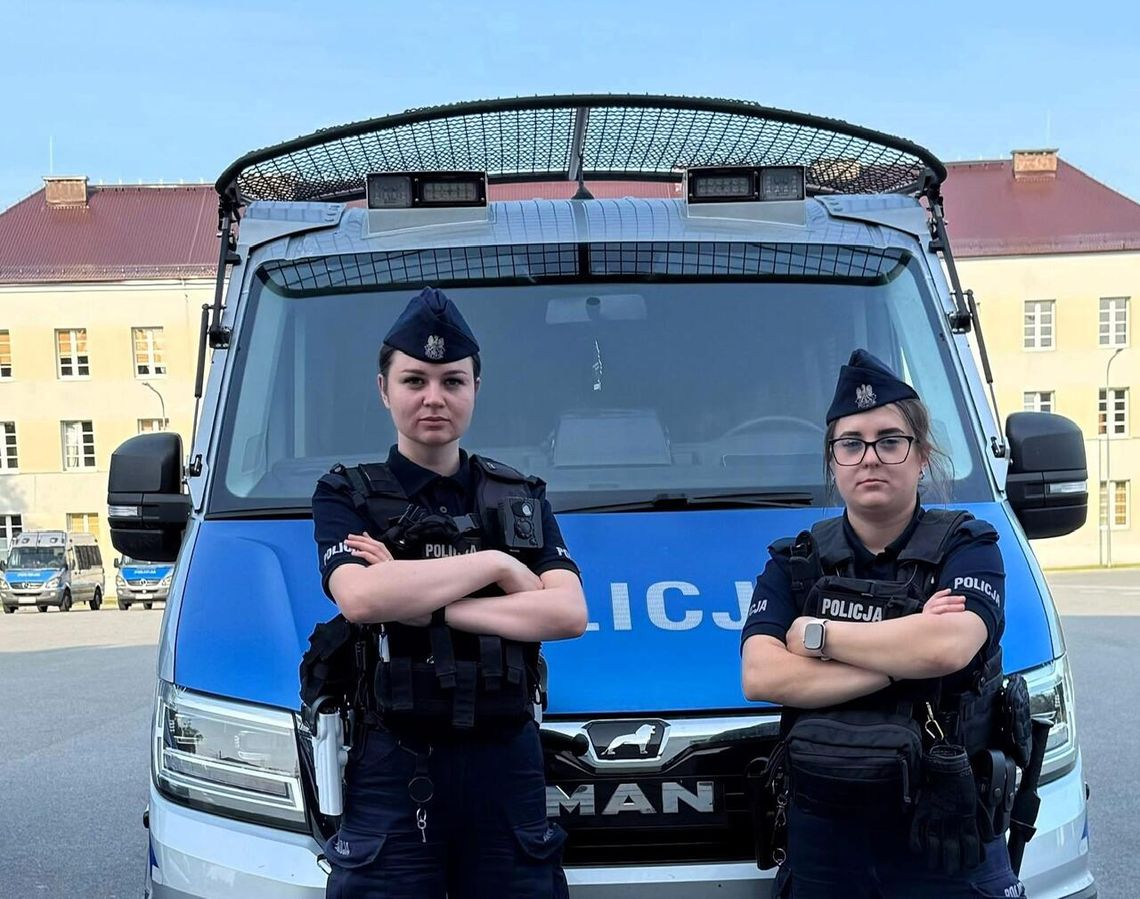 Trafna reakcja i zatrzymanie przestępcy – młode policjantki skutecznie interweniują już w trakcie adaptacji zawodowej