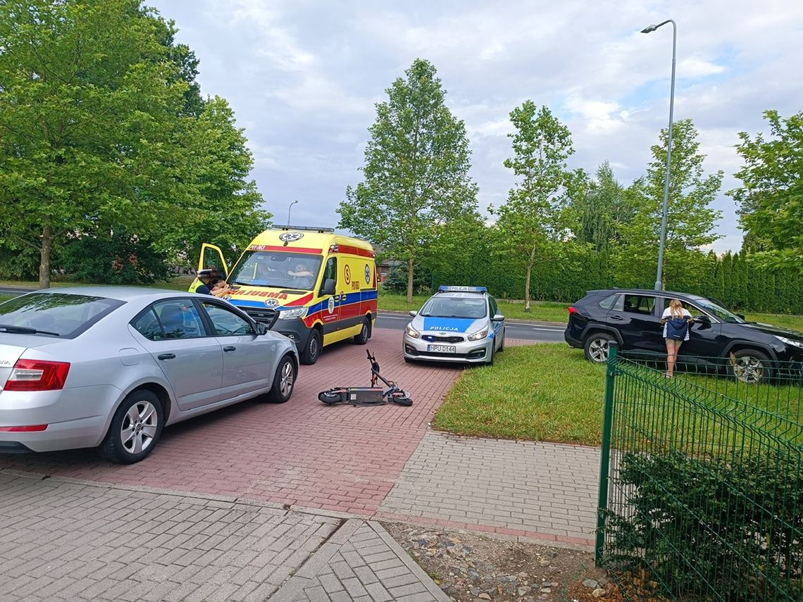 Uderzył hulanogą w samochód