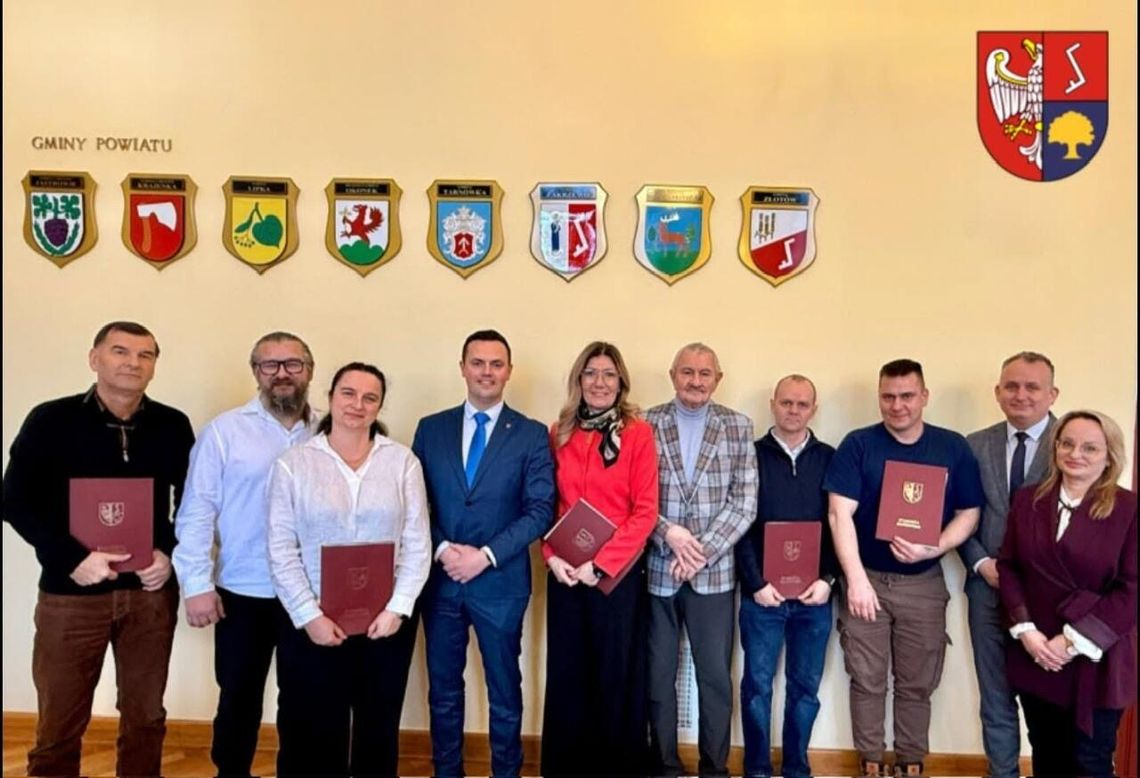 Umowa na publiczny transport zbiorowy podpisana w Powiecie Złotowskim