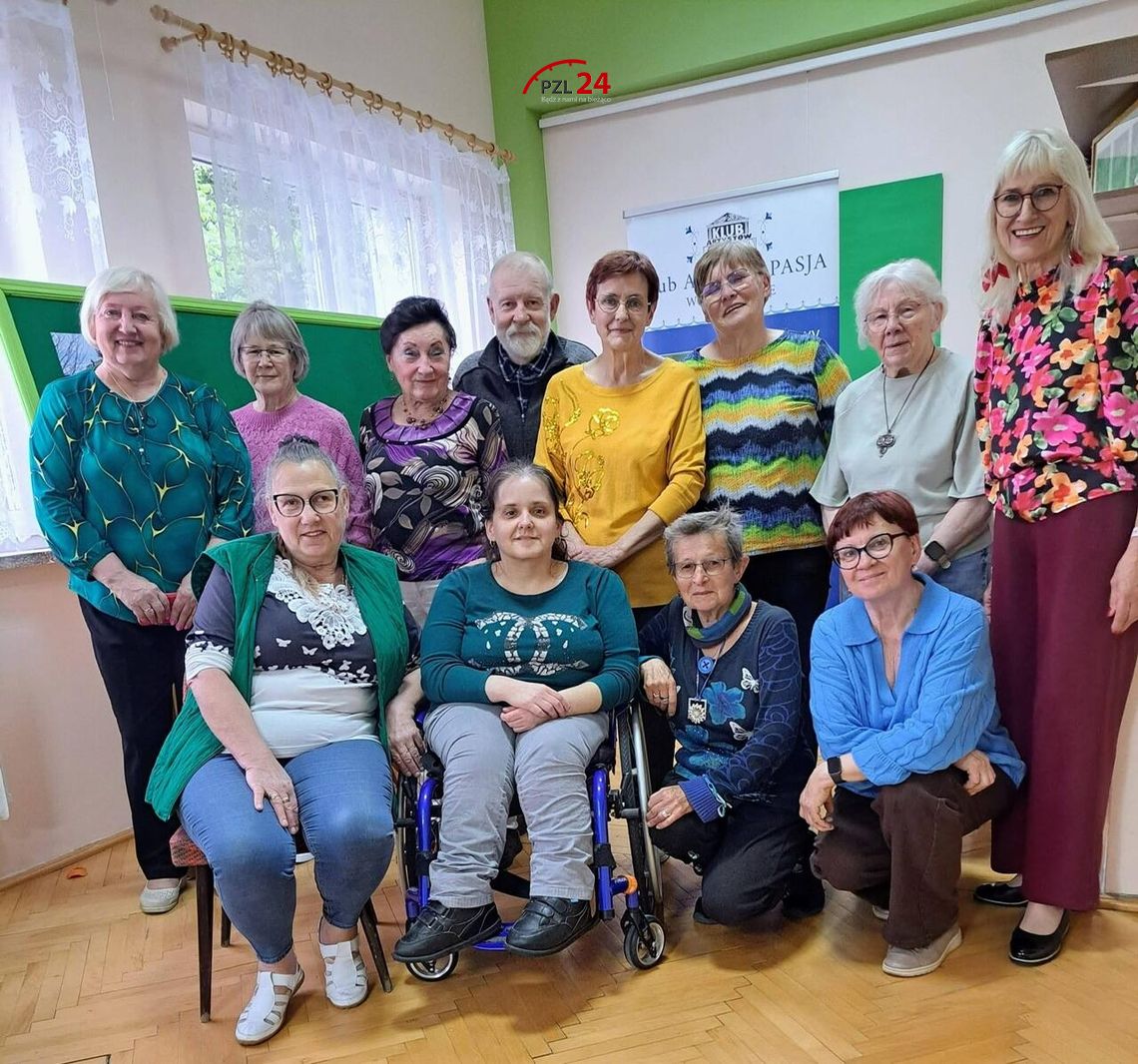 „W ogrodach wdzięczności” – wyjątkowe spotkanie pasjonatów sztuki i rękodzieła w Klubie „Mieszko” „W ogrodach wdzięczności” – wyjątkowe spotkanie pasjonatów sztuki i rękodzieła w Klubie „Mieszko”
