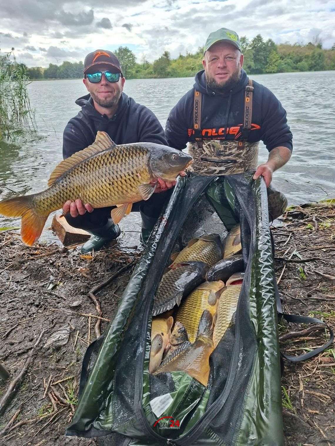 Wędkarskie zmagania na Wyspie Ostrowite. Para z Jastrowia z wynikiem ponad 41 kg Wędkarskie zmagania na Wyspie Ostrowite. Para z Jastrowia z wynikiem ponad 41 kg