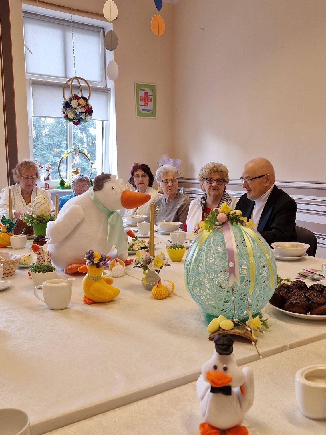 Wielkanoc u Kreatywnych. Seniorzy ze Złotowa spotkali się przy świątecznym stole