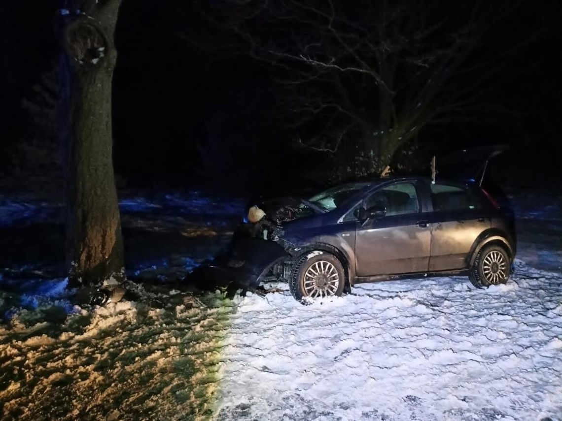 Wypadek na drodze wojewódzkiej Rudna – Lipka. Jedna osoba trafiła do szpitala