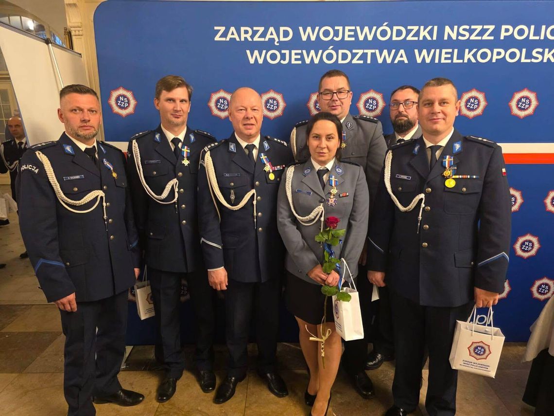 Wyróżnienia dla złotowskich policjantów podczas gali w Poznaniu