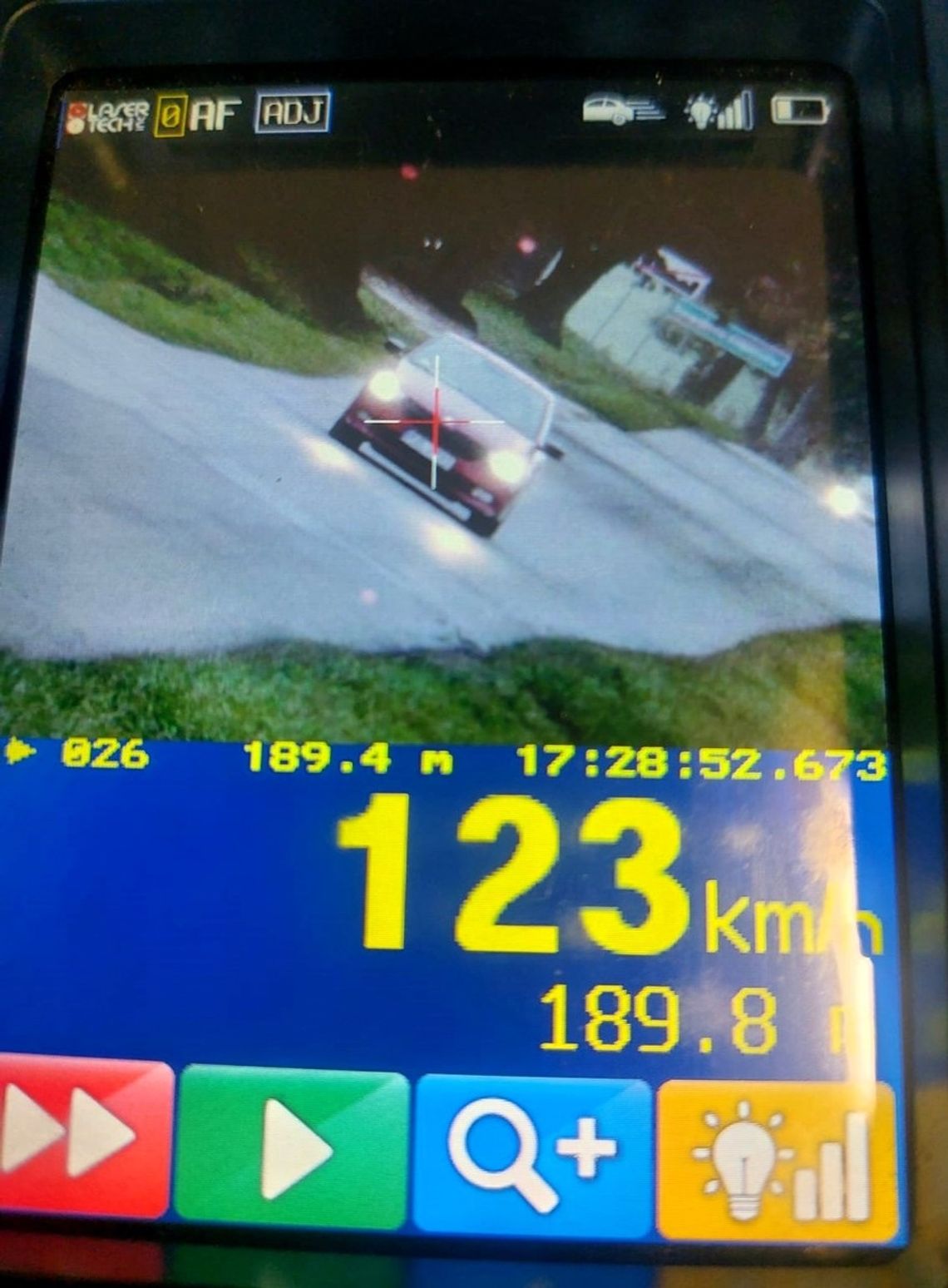 Z prędkością 123 km/h przez Śmiardowo Krajeńskie – 29-latka straciła prawo jazdy