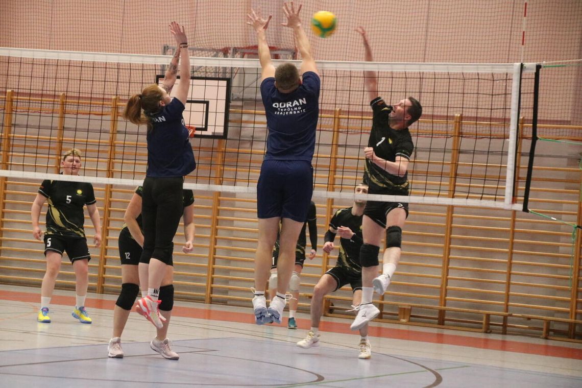 Zacięta rywalizacja w I lidze ZLS – podsumowanie meczów z 12 lutego