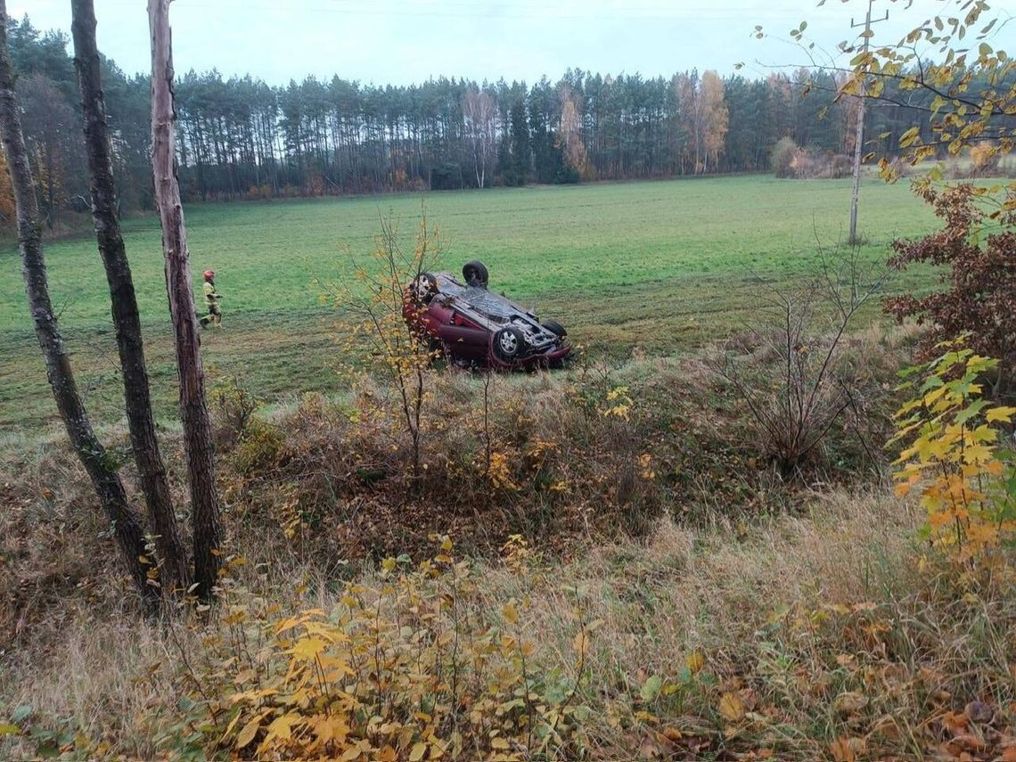 Zdarzenie drogowe w pobliżu Osowca. Jedna osoba poszkodowana Zdarzenie drogowe w pobliżu Osowca. Jedna osoba poszkodowana