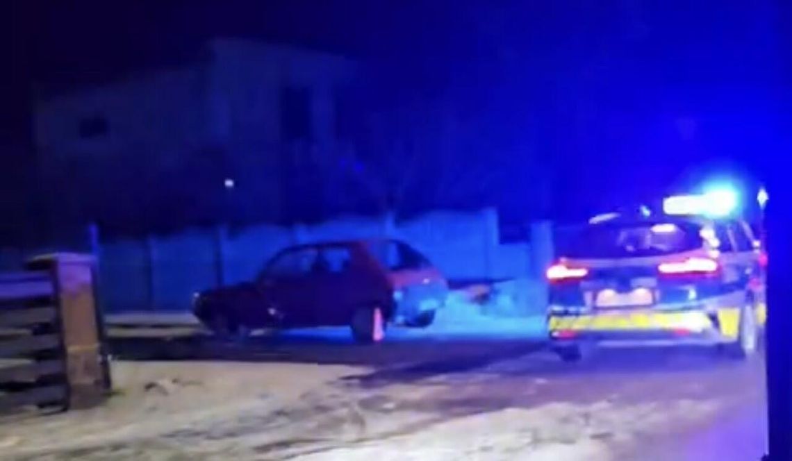 Zderzenie rowerzystki z samochodem osobowym w Złotowie Zderzenie rowerzystki z samochodem osobowym w Złotowie